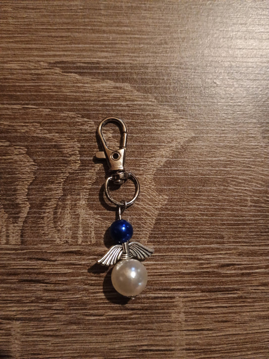 Angel keychain 018