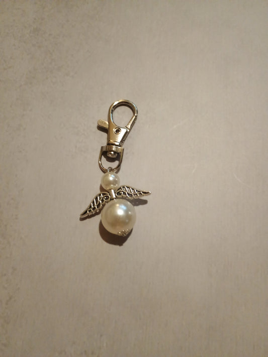 Angel keychain 057