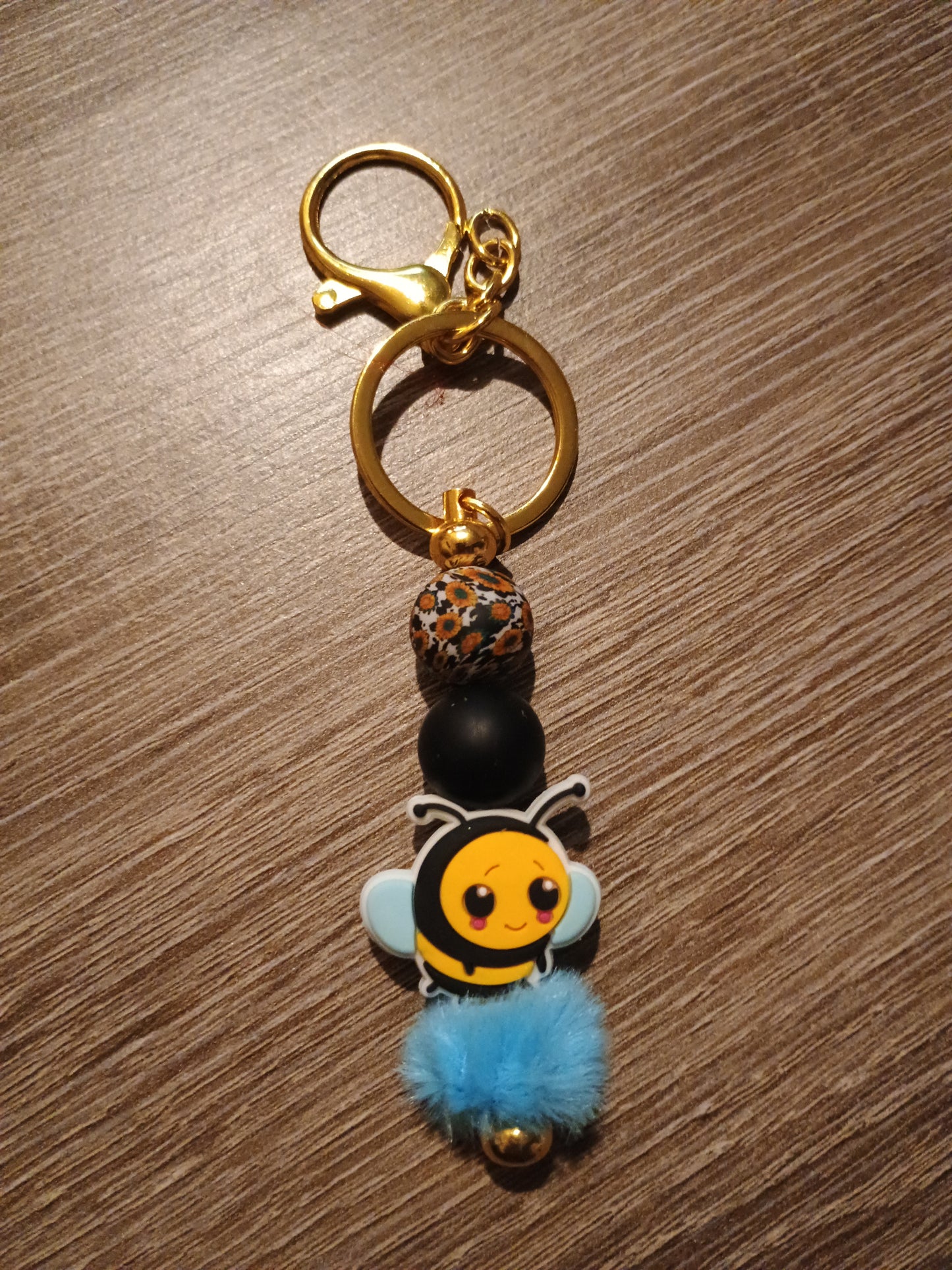 Focal bead keychain