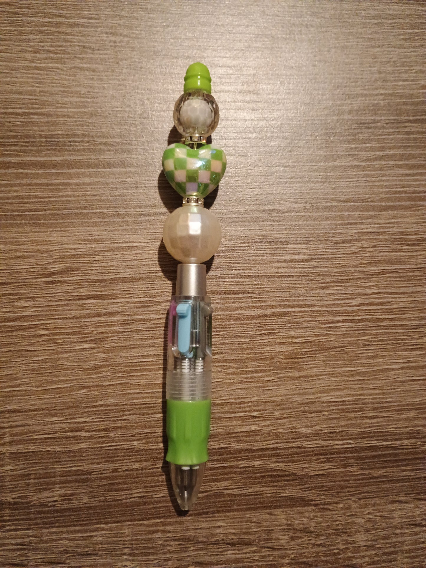 Color changing pen
