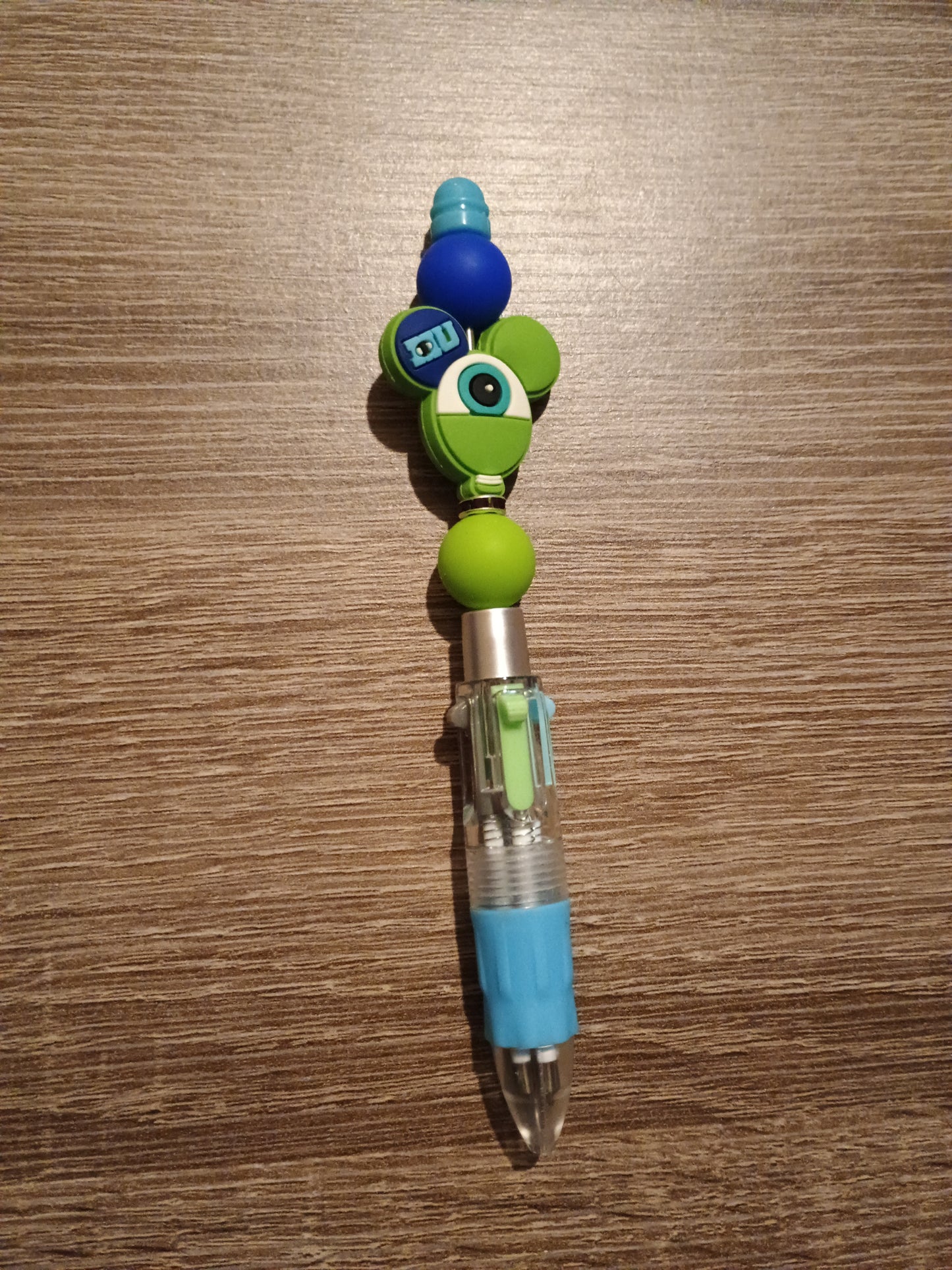 Color changing pen