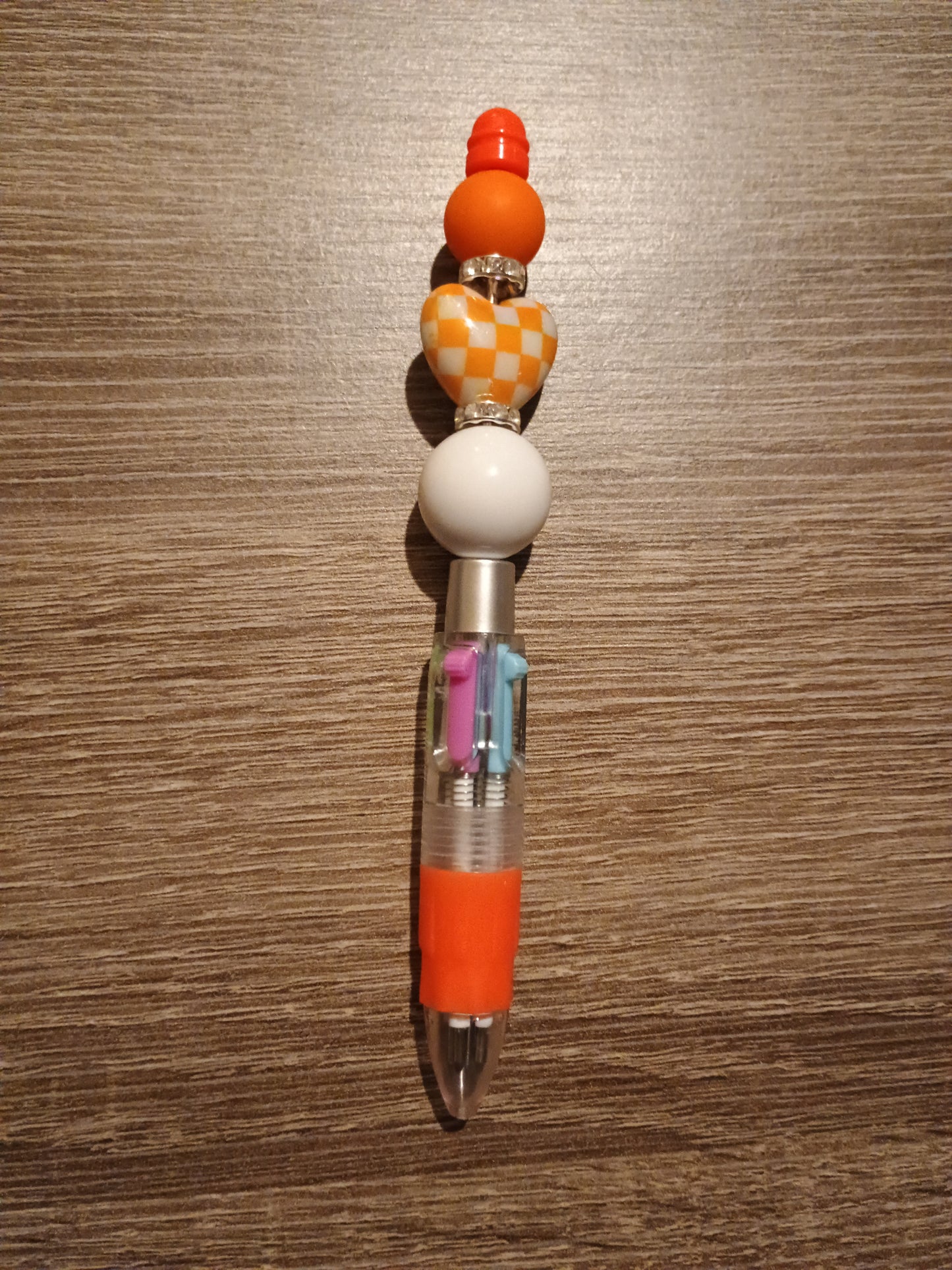 Color changing pen