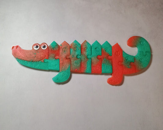 Resin puzzle with magnets