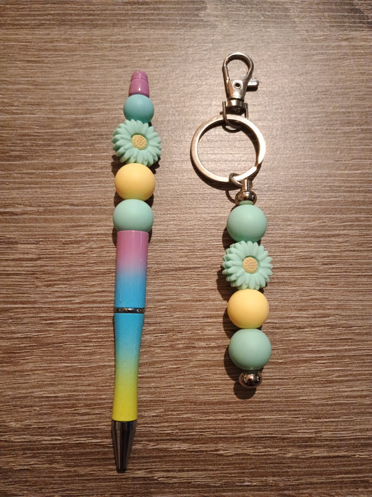 Flower pen and keychain